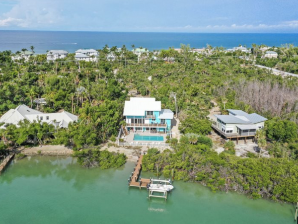Captiva Island Vacation Rental with 6 Bedrooms & Pool Deeded Beach Access 4 Min Stroll Away